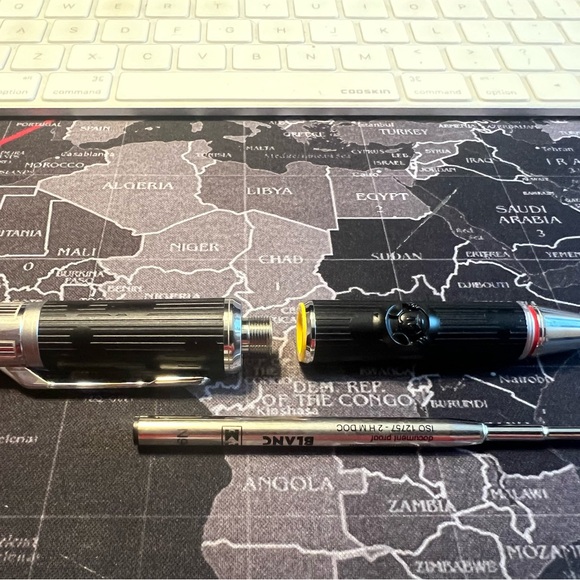 Montblanc Pen - Picture 4 of 5